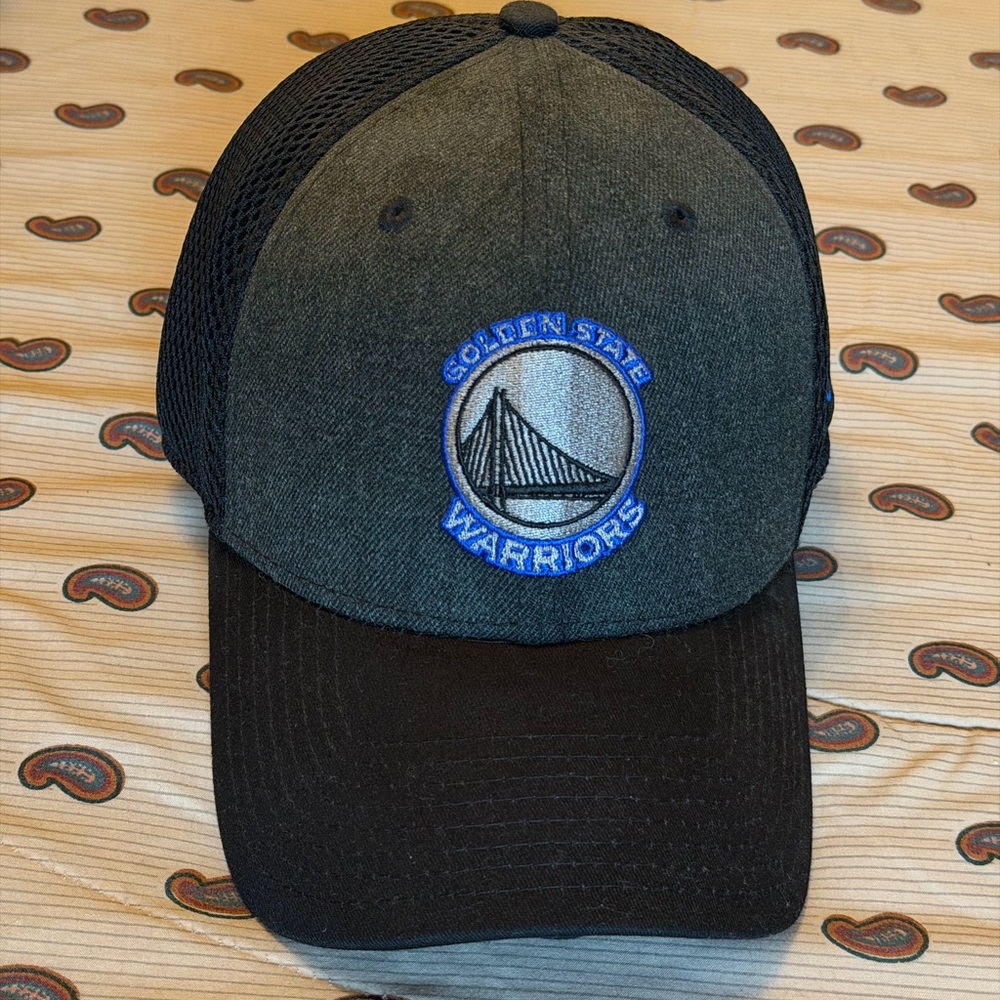 Golden State Warriors flexfit M/L mesh Cap